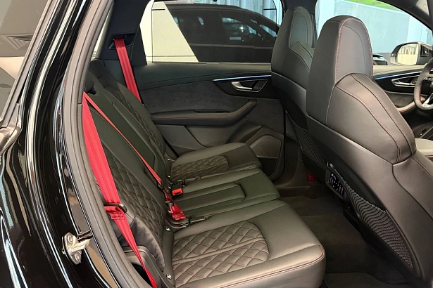 SQ7 TFSI Tiptronic 4.0 AT 4WD (507 л.с.) фото 7