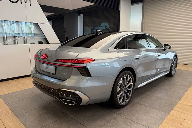 A6 TFSI Quattro S tronic 2.0 AMT 4WD (272 л.с.) фото 5