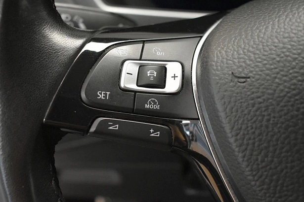 Tiguan Connect Plus 2.0d AMT 4WD (150 л.с.) фото 15
