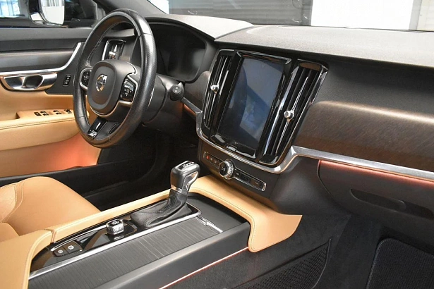 V90 Cross Country Pro 2.0d AT 4WD (190 л.с.) фото 11