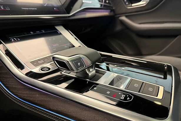 Q7 45 TFSI quattro tiptronic 2.0 AT 4WD (252 л.с.) фото 25