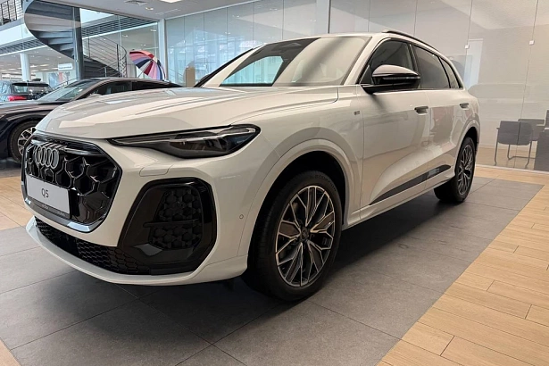 Q5 40 TFSI Quattro 2.0 AMT 4WD (204 л.с.) фото 1