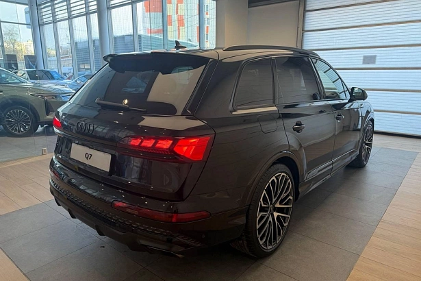 Q7 50 TDI quattro tiptronic 3.0d AT 4WD (286 л.с.) фото 3