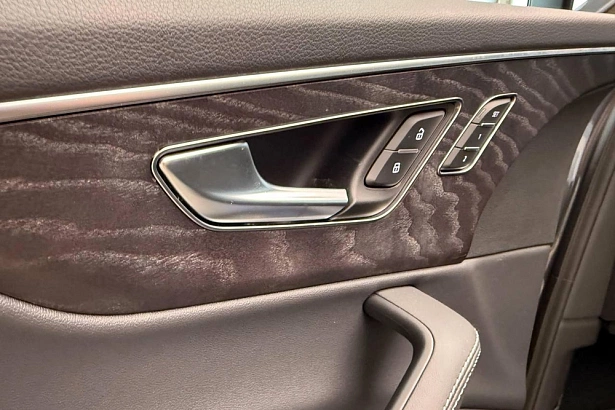 Q7 45 TFSI quattro tiptronic 2.0 AT 4WD (252 л.с.) фото 19