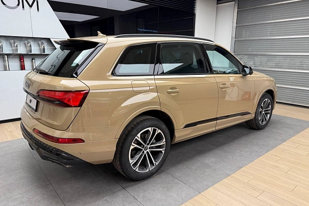 Q7 45 TFSI quattro tiptronic 2.0 AT 4WD (252 л.с.) фото 5