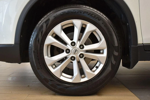 X-Trail SE 2.0 CVT (144 л.с.) фото 21