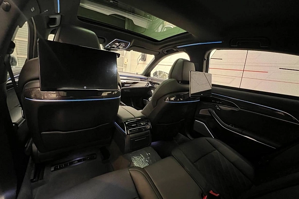 S8 S8 TFSI 4.0 AT 4WD (571 л.с.) фото 36