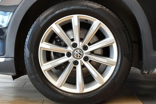 Passat Alltrack 2.0 AMT 4WD (220 л.с.) фото 24