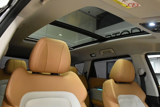 X70 PLUS Luxury 1.6 AMT (190 л.с.) фото 11