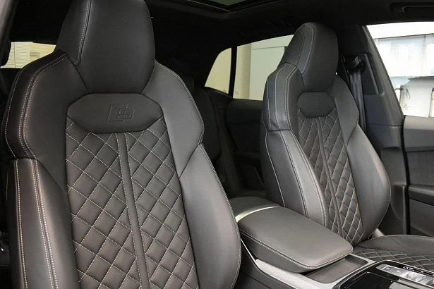 Q8 50 TDI 3.0d AT 4WD (286 л.с.) фото 11
