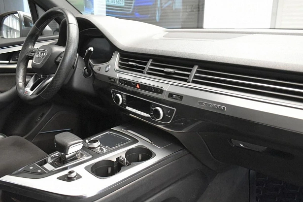Q7 Sport 3.0d AT 4WD (249 л.с.) фото 10