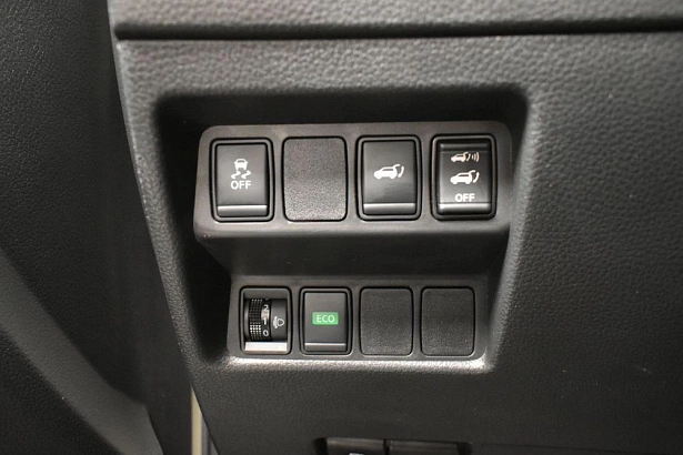 X-Trail SE 2.0 CVT (144 л.с.) фото 18