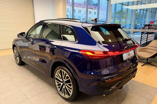 Q5 TFSI quattro S tronic 2.0 AMT 4WD (272 л.с.) фото 3
