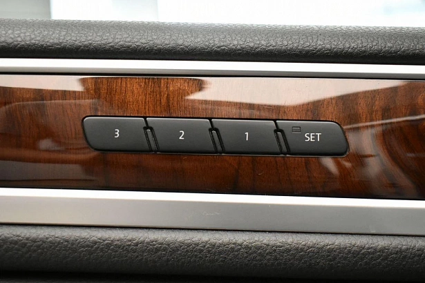 Touareg Base 3.6 AT 4WD (249 л.с.) фото 18