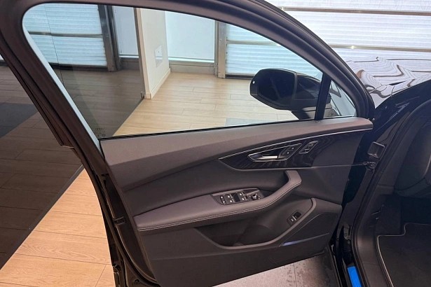 Q7 45 TFSI quattro tiptronic 2.0 AT 4WD (252 л.с.) фото 23