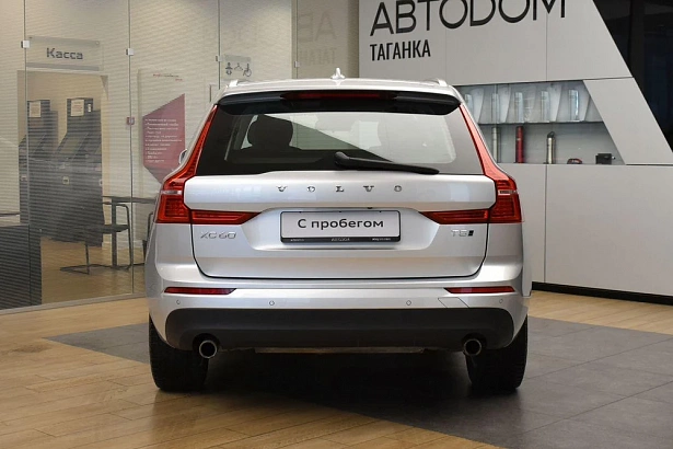 XC60 Импульс / Momentum 2.0 AT 4WD (249 л.с.) фото 7