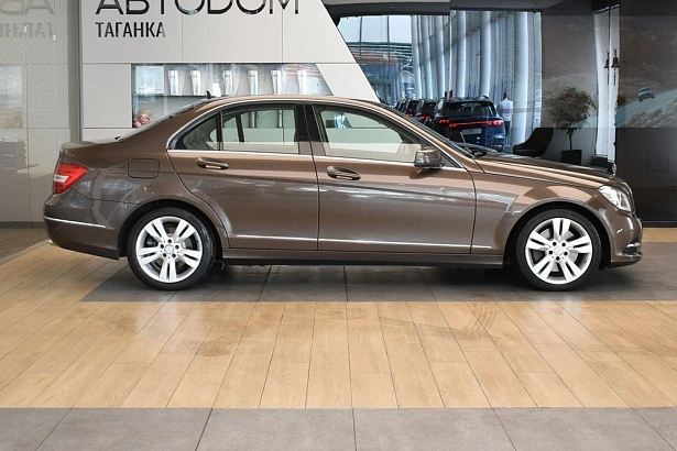 C-Класс Base 300 3.5 BlueEfficiency AT 4Matic (250 л.с.) фото 6