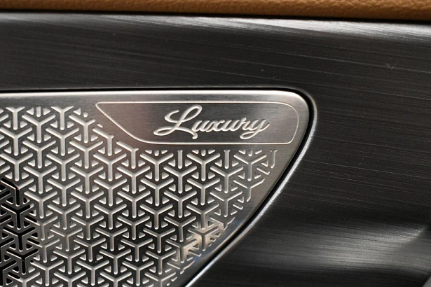 X70 PLUS Luxury 1.6 AMT (190 л.с.) фото 20