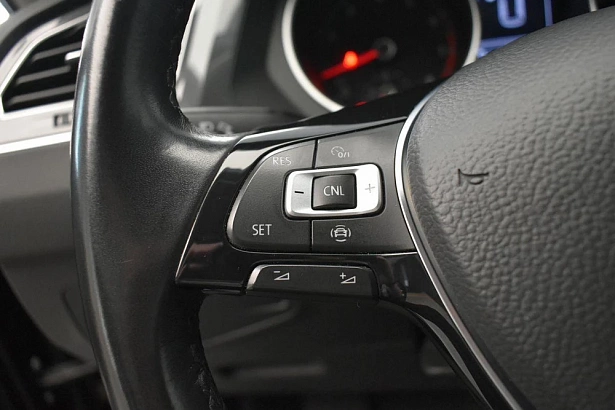 Tiguan Connect Plus 1.4 AMT (150 л.с.) фото 14