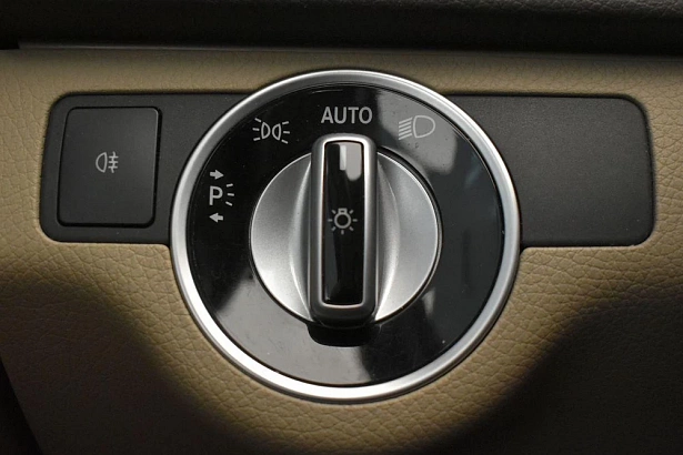 C-Класс Base 300 3.5 BlueEfficiency AT 4Matic (250 л.с.) фото 18