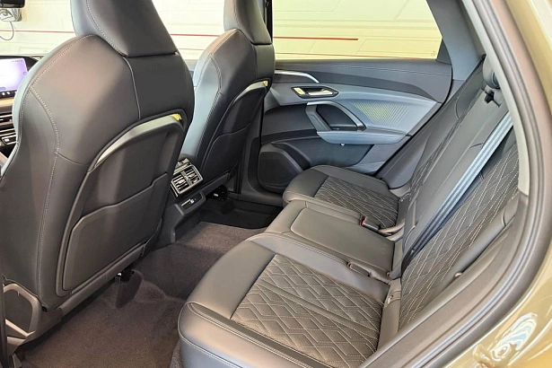 Q5 40 TFSI Quattro 2.0 AMT 4WD (204 л.с.) фото 11