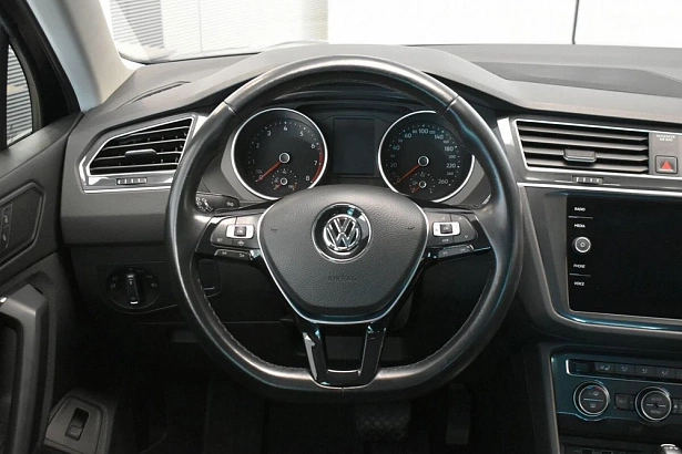 Tiguan Connect Plus 1.4 AMT (150 л.с.) фото 13
