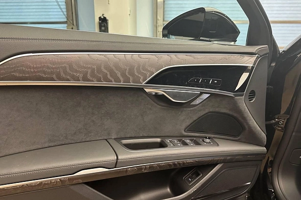 A8 55 TFSI quattro tiptronic 3.0 AT 4WD (340 л.с.) фото 18