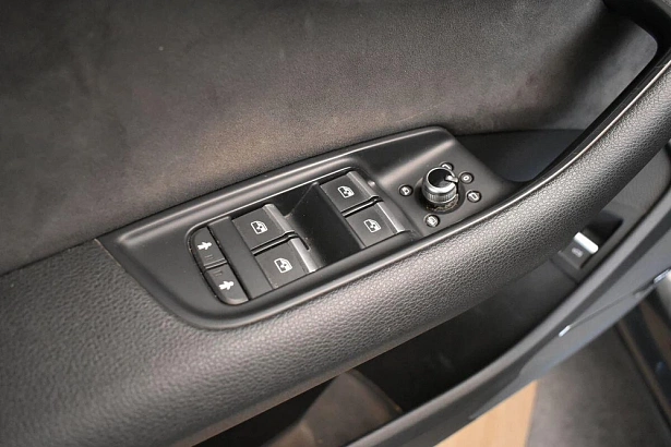 Q7 Sport 3.0d AT 4WD (249 л.с.) фото 19