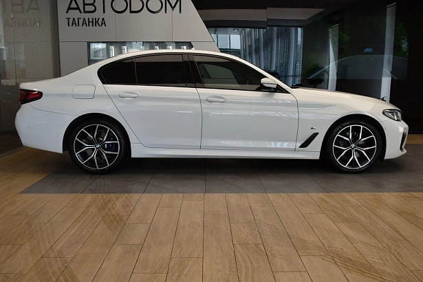 5 серии M Sport Pro Edition 21 530 3.0d AT 4WD (249 л.с.) фото 6