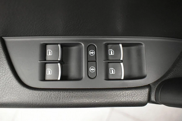 Touareg Base 3.6 AT 4WD (249 л.с.) фото 17