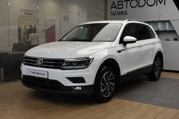 Tiguan Connect Plus 2.0d AMT 4WD (150 л.с.) фото 1