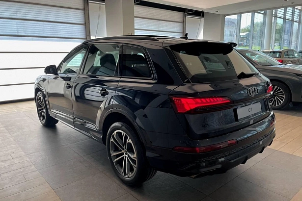 Q7 45 TFSI quattro tiptronic 2.0 AT 4WD (252 л.с.) фото 3