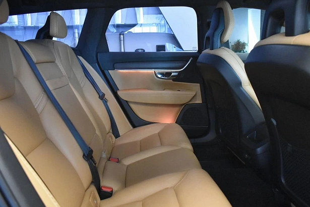 V90 Cross Country Pro 2.0d AT 4WD (190 л.с.) фото 12