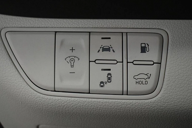 G70 Advance 2.0 AT 4WD (197 л.с.) фото 19