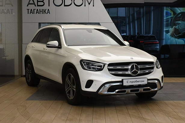 GLC Premium 200 2.0 AT 4Matic (197 л.с.) фото 2
