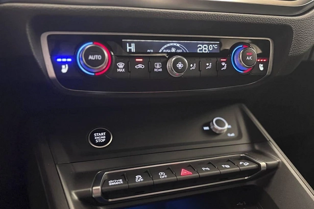 Q3 45 TFSI quattro S tronic 2.0 AMT 4WD (220 л.с.) фото 16