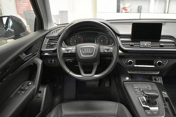 Q5 Base 2.0 AMT 4WD (249 л.с.) фото 12
