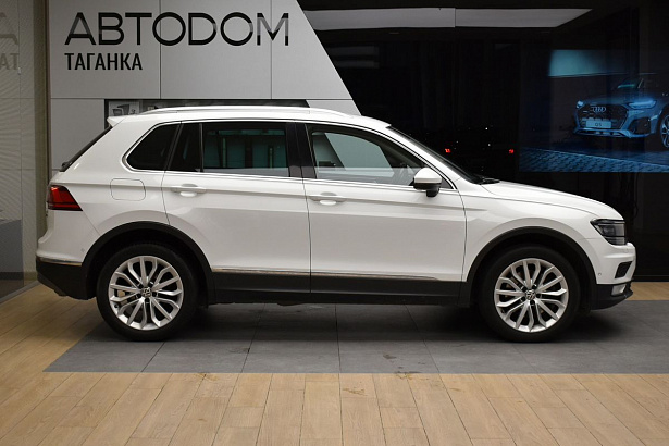 Tiguan Highline 2.0 AMT 4WD (180 л.с.) фото 5