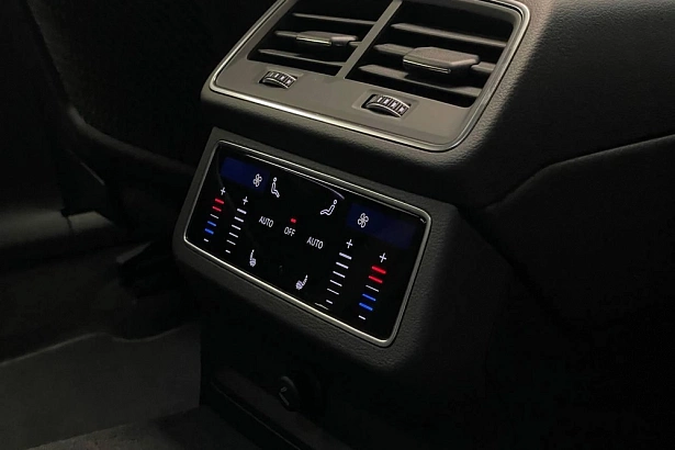 A7 45 TFSI quattro S tronic 2.0hyb AMT 4WD (245 л.с.) фото 11