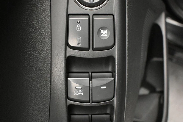 Elantra Comfort 1.6 AT (132 л.с.) фото 16