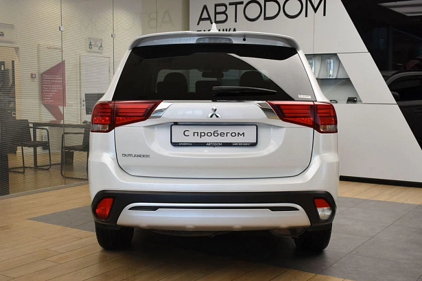 Outlander Instyle 2.0 CVT 4WD (146 л.с.) фото 6