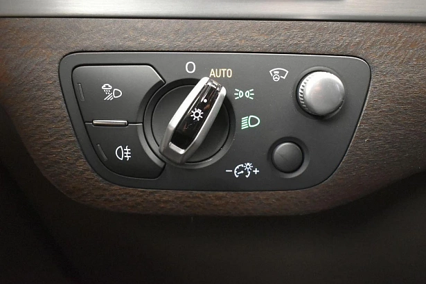 Q7 Sport 3.0d AT 4WD (249 л.с.) фото 16