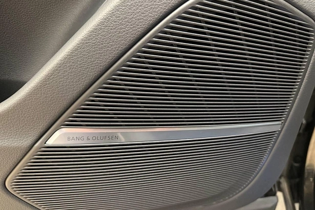 SQ8 SQ8 TFSI 4.0 AT 4WD (507 л.с.) фото 14