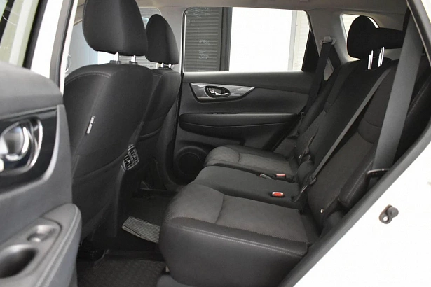 X-Trail SE 2.0 CVT (144 л.с.) фото 11
