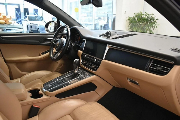 Macan Base 2.0 AMT 4WD (252 л.с.) фото 10