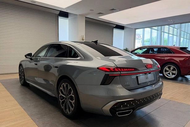 A6 TFSI Quattro S tronic 2.0 AMT 4WD (272 л.с.) фото 3