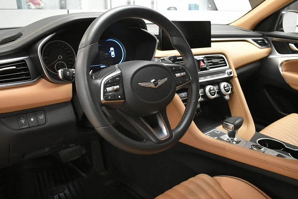 G70 Supreme 2.0 AT 4WD (197 л.с.) фото 9