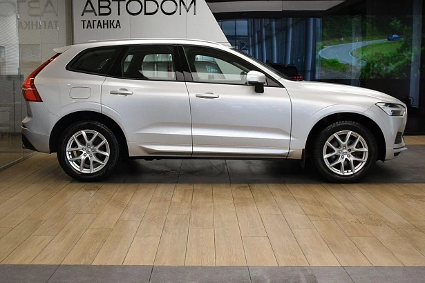 XC60 Импульс / Momentum 2.0 AT 4WD (249 л.с.) фото 6