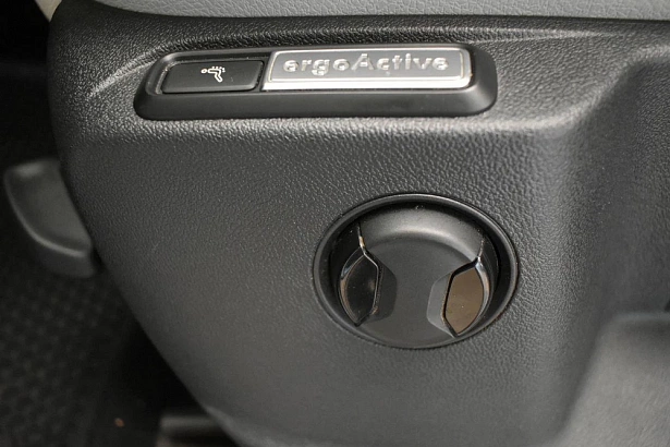 Tiguan Connect Plus 2.0d AMT 4WD (150 л.с.) фото 19