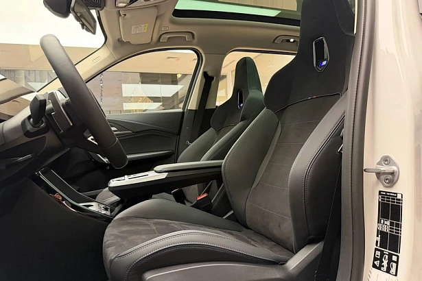 X1 xDrive25Li 2.0 AMT 4WD (204 л.с.) фото 11